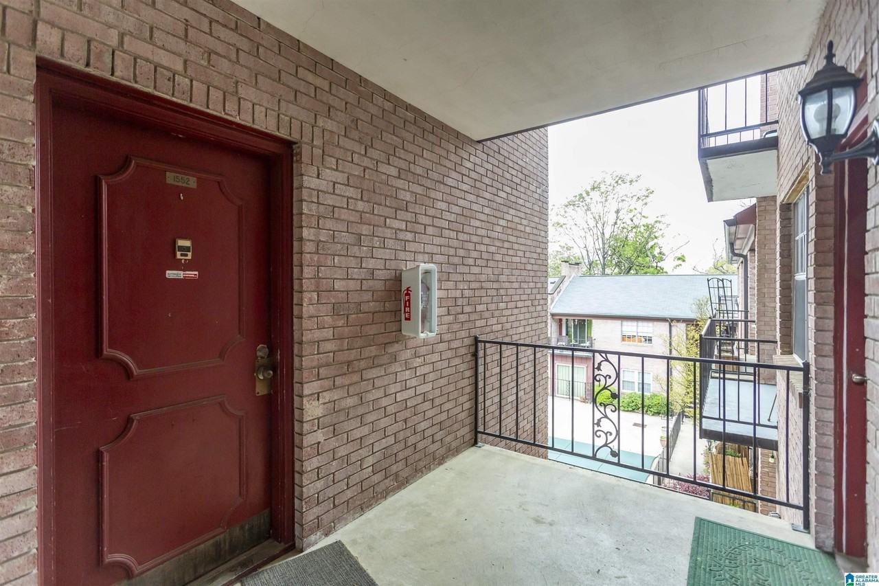 1552 15th St S #1552 - Photo 3 of 39