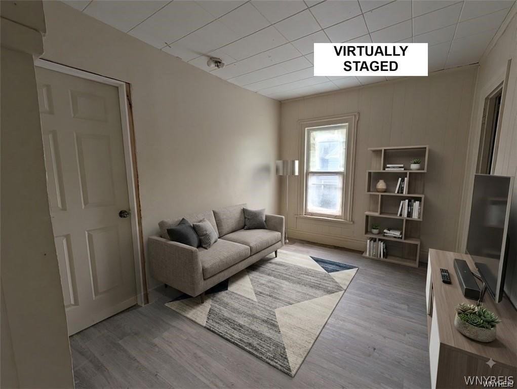 616 7th St - Photo 4 of 12