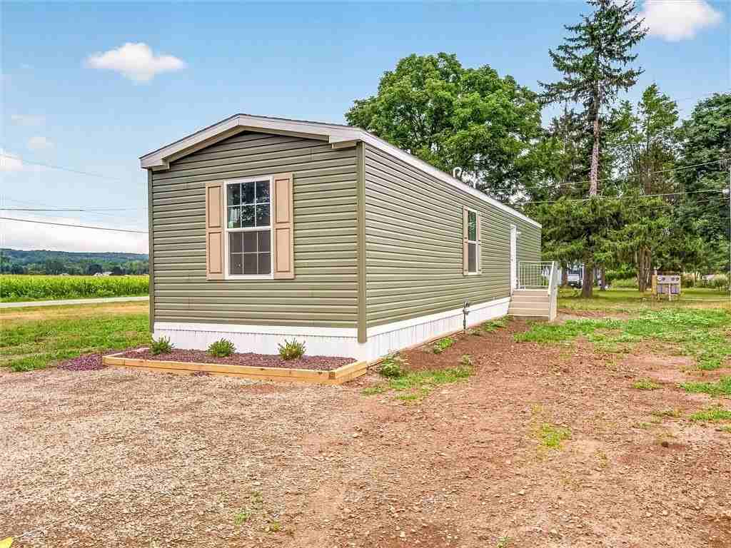 2131 Brooks Ln - Photo 3 of 27