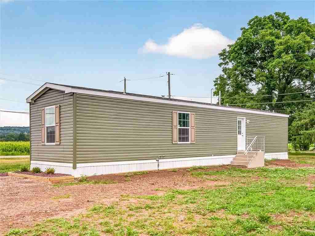 2131 Brooks Ln - Photo 4 of 27