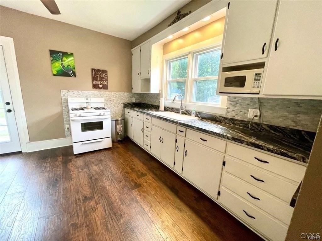 18 Washington St - Photo 2 of 14