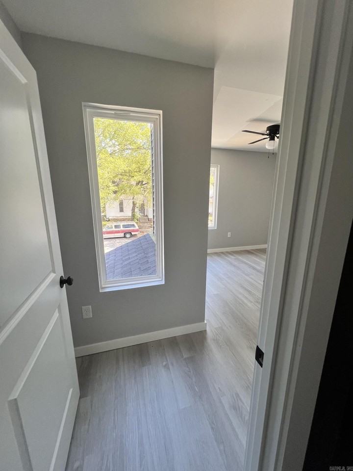 1516 S Ringo St - Photo 7 of 12