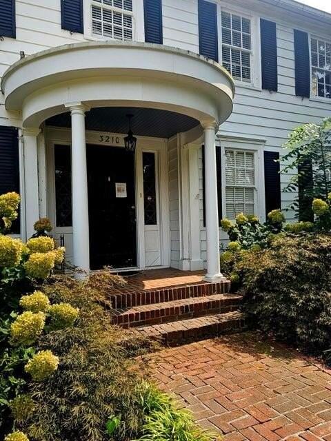 3210 Ocoee St N - Photo 5 of 27