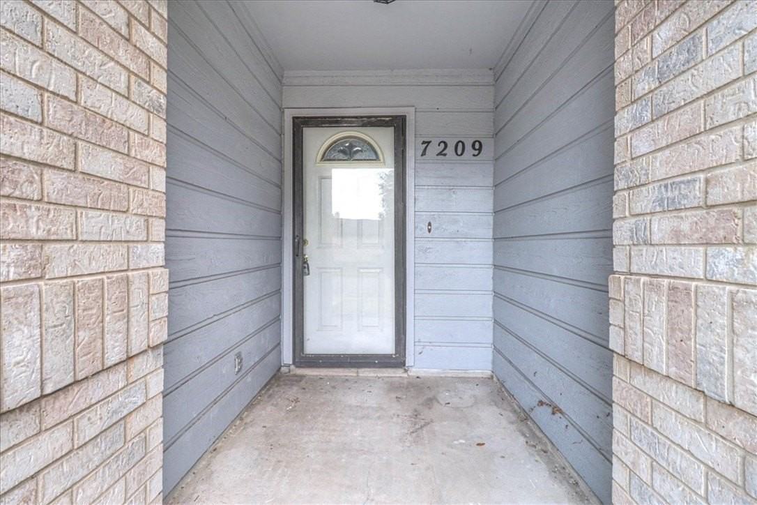 7209 Windy Ridge Dr - Photo 2 of 36