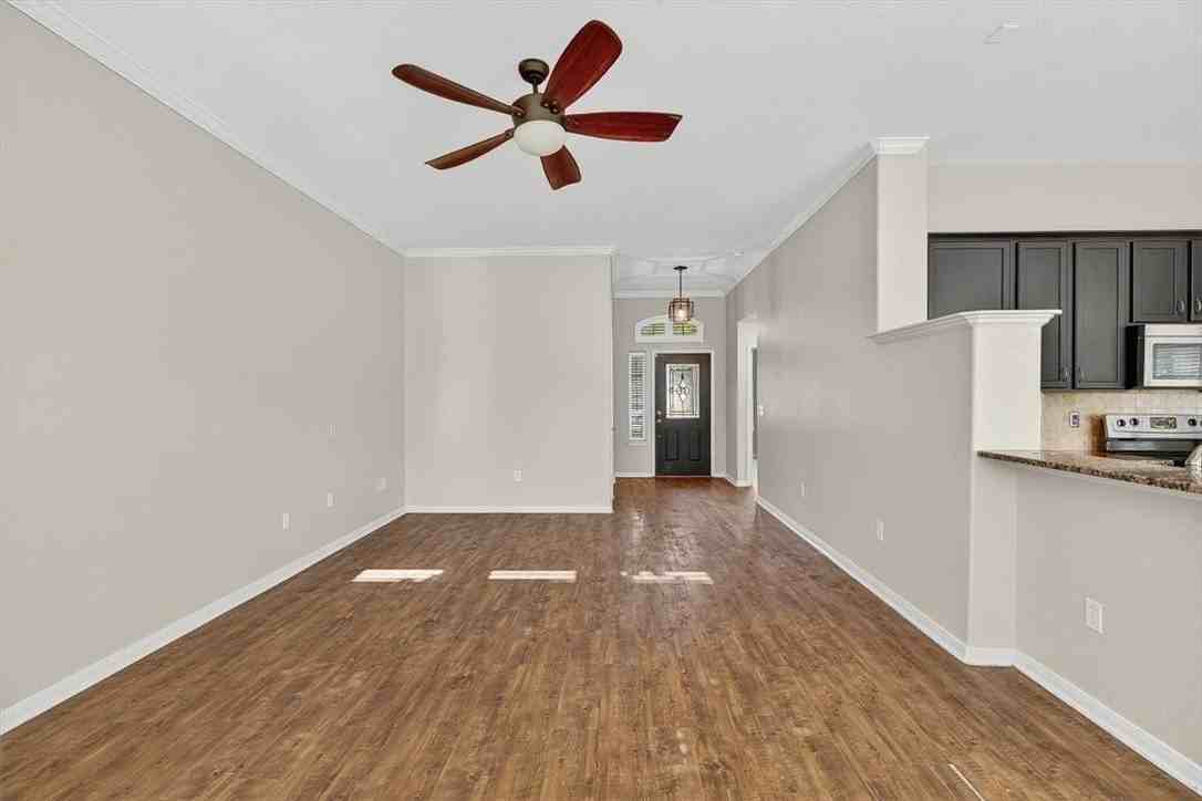 7506 Exeter - Photo 6 of 40