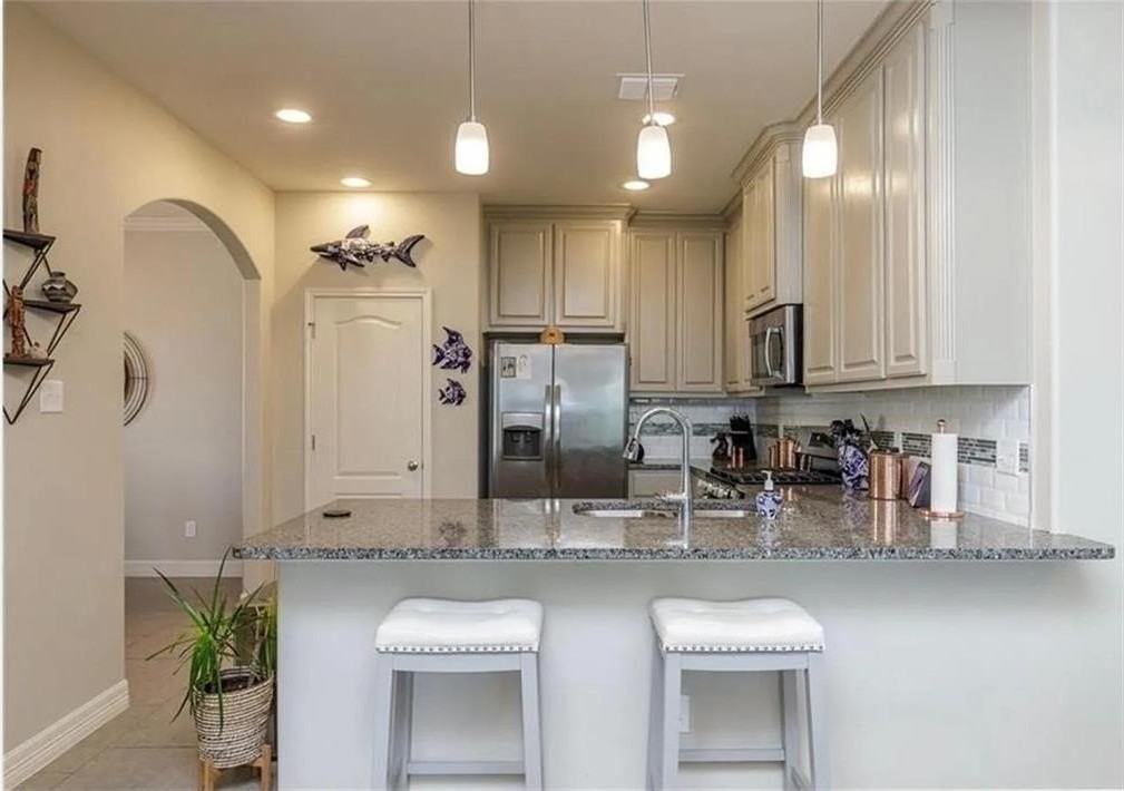 7409 San Remo Ct - Photo 3 of 12