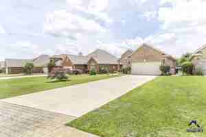 featured image of 504 Eagle Springs Dr