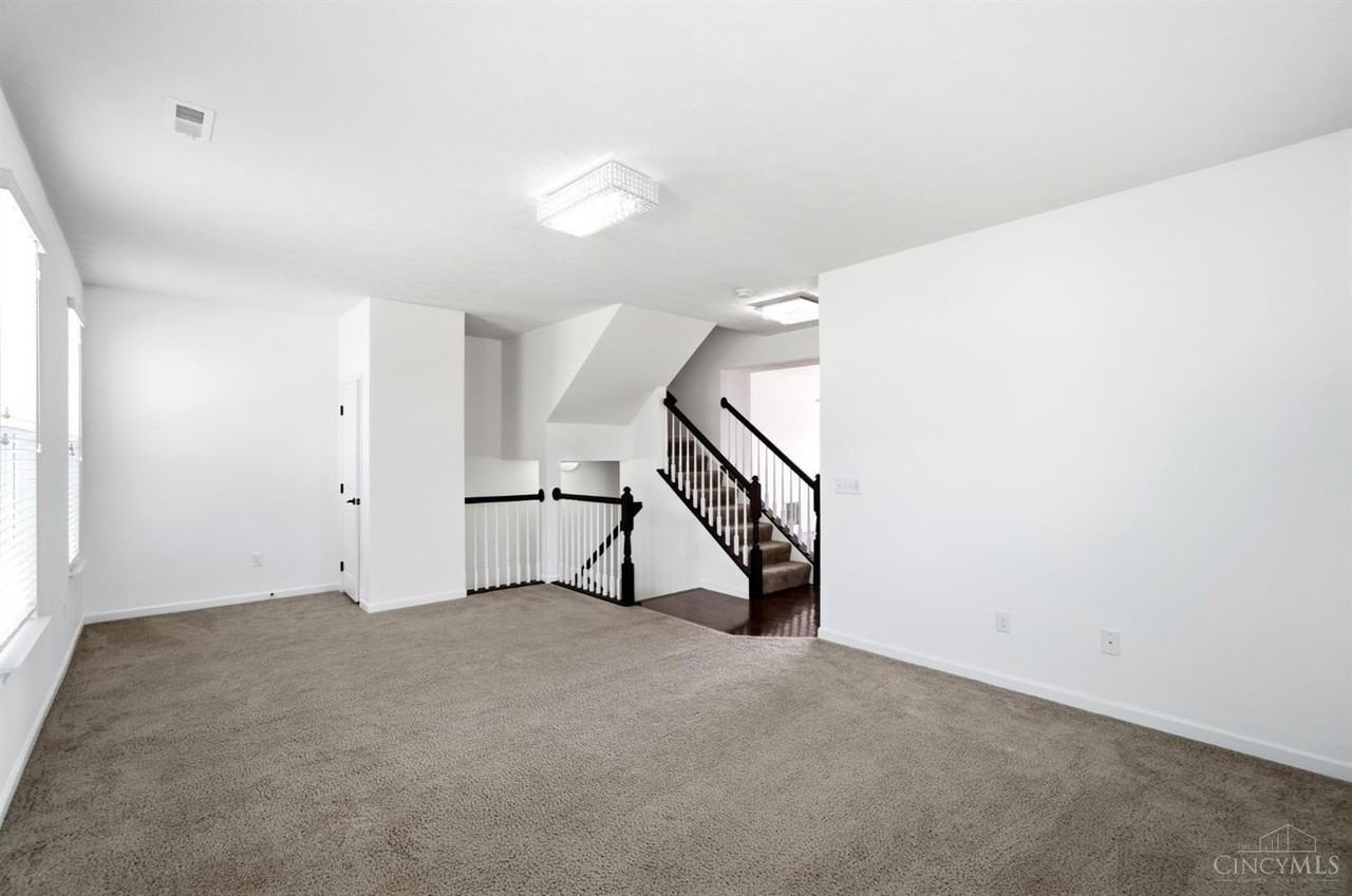 9557 Union Park - Photo 3 of 22
