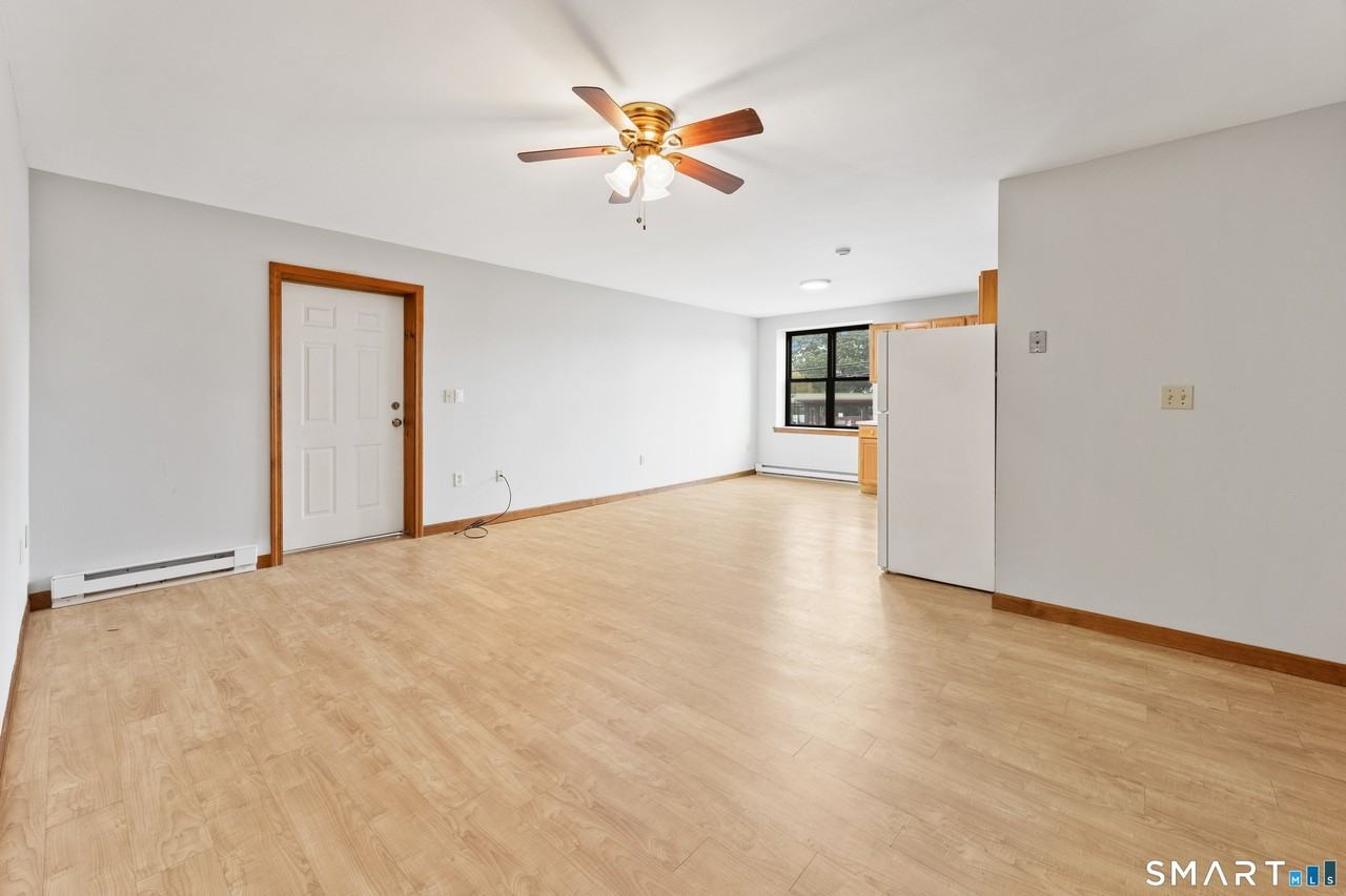 180 N Cherry St #13 - Photo 7 of 21