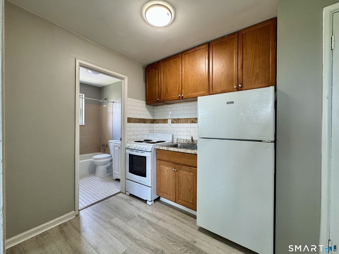 85 Union Ave #C7 - Photo 5 of 8