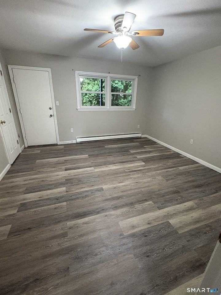 3 Peggy Ln - Photo 4 of 7