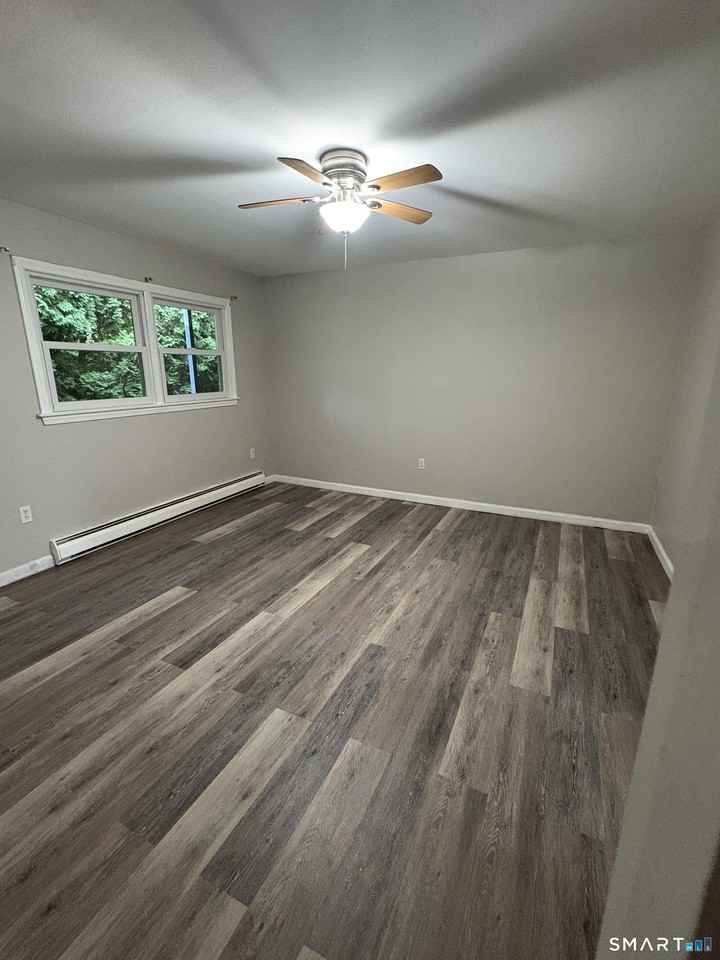 3 Peggy Ln - Photo 5 of 7