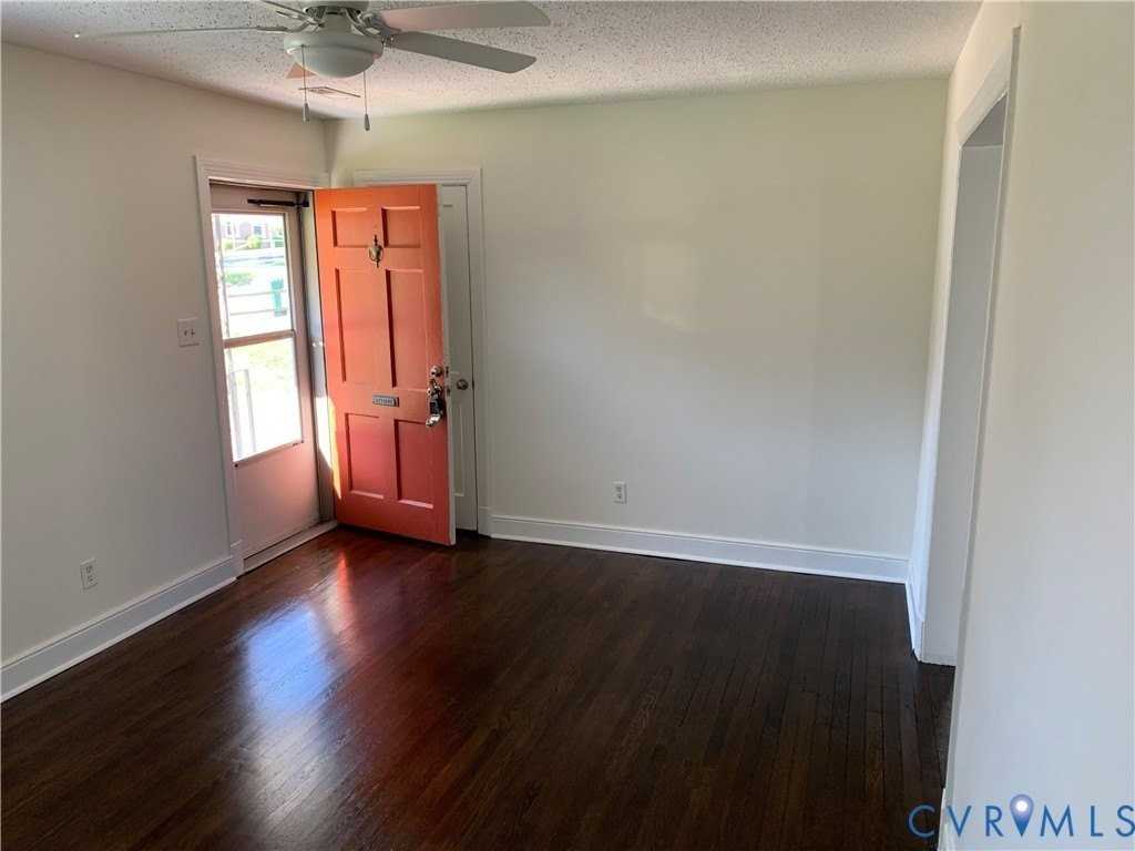 2130 Clarke St - Photo 2 of 17