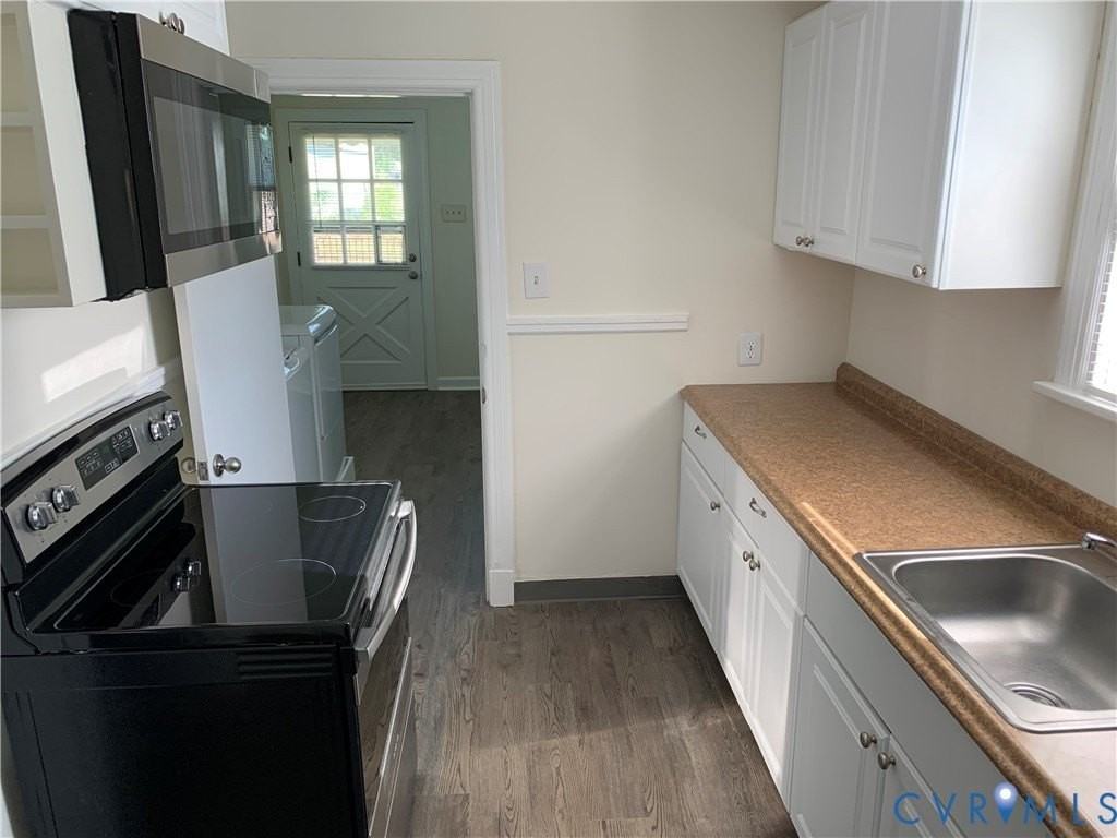 2130 Clarke St - Photo 7 of 17