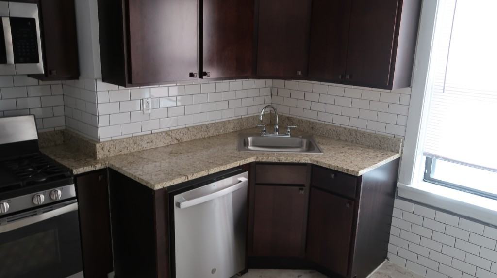 5001 W Irving Park Rd Apt 3 #5003-3 - Photo 3 of 19