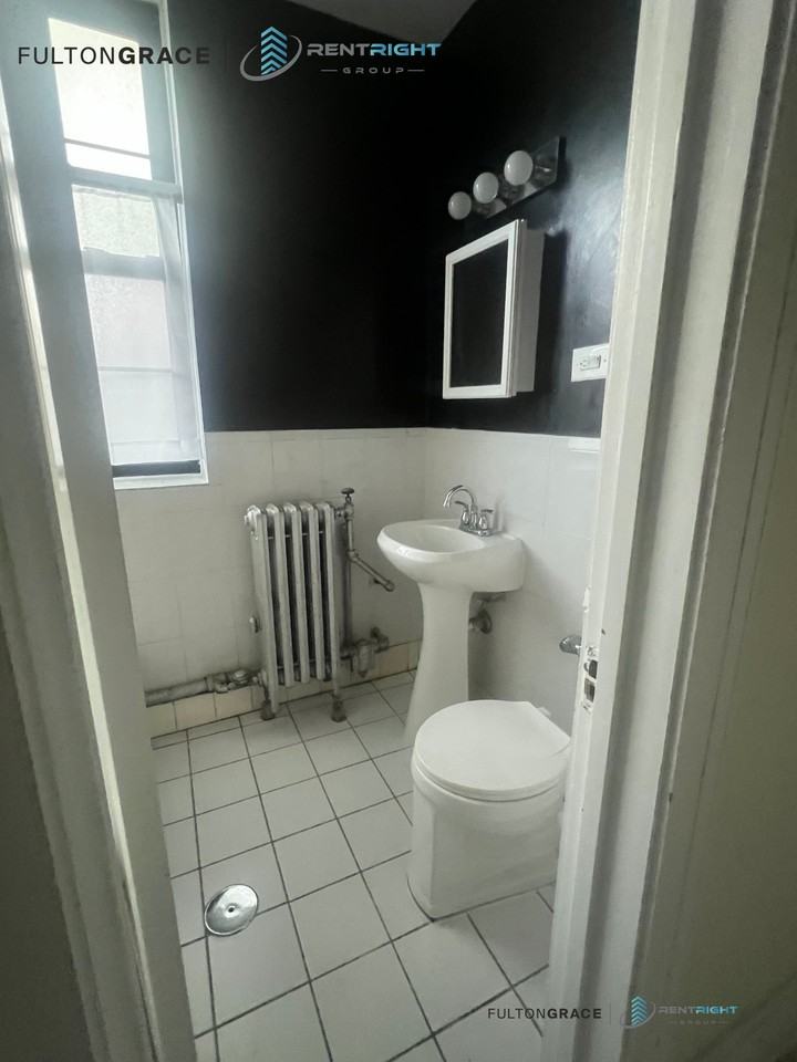 5301 N Ashland Ave #L2 - Photo 4 of 7