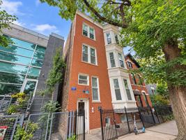 featured image of 1830 W Superior St #3F