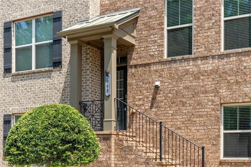 849 Ivy Vine Place - Photo 3 of 40