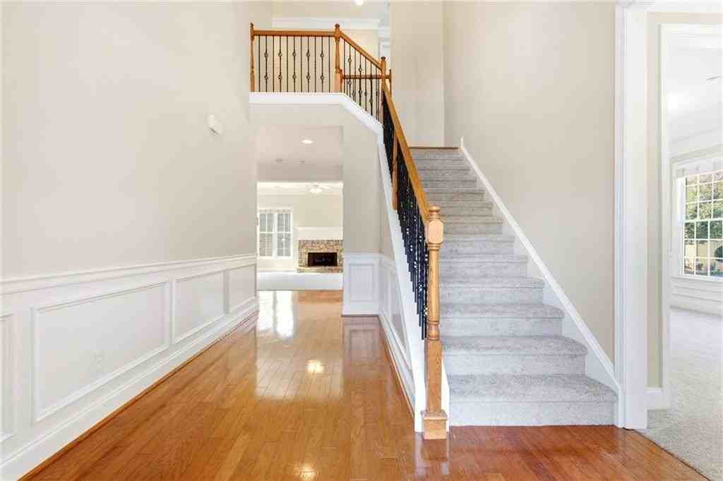 384 Cherry Tree Ln - Photo 2 of 50