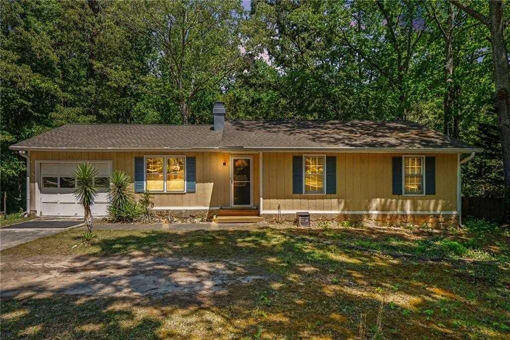3574 Broxton Ln - Photo 2 of 25