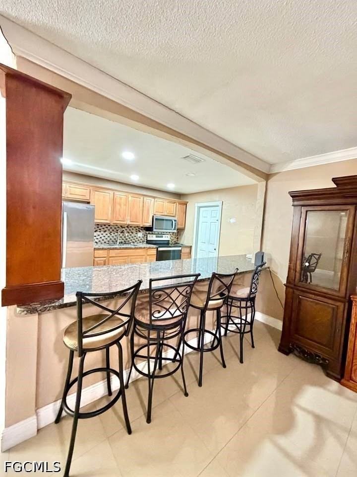 907 Laredo Ave #B - Photo 6 of 17
