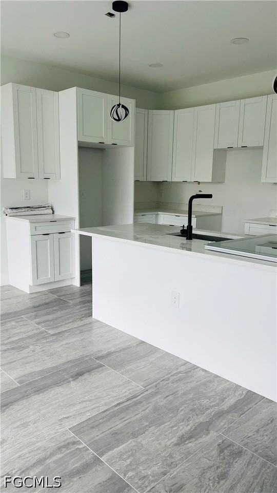 1133 Albany Ave - Photo 7 of 9