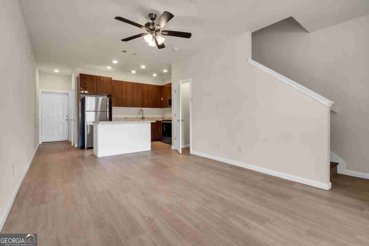 50 S Jackson St #102 - Photo 4 of 23