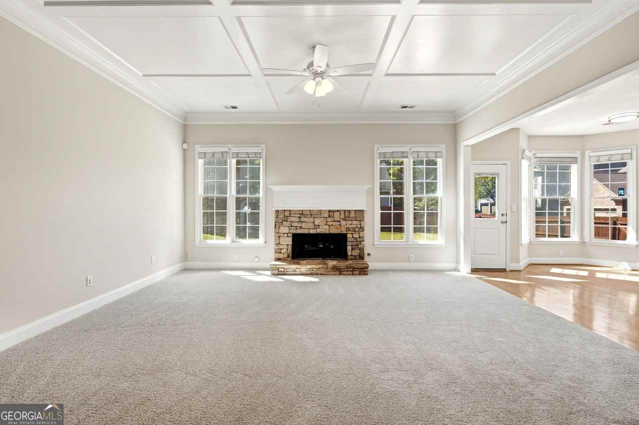 384 Cherry Tree Ln - Photo 3 of 50