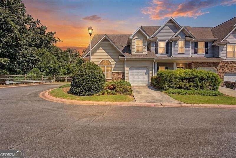 330 General Wheeler Dr Nw #3 - Photo 2 of 50