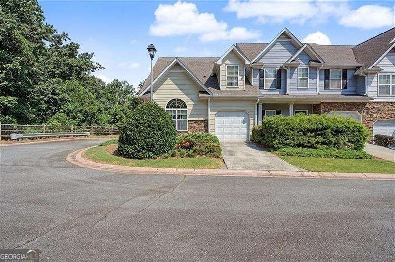 330 General Wheeler Dr Nw #3 - Photo 4 of 50