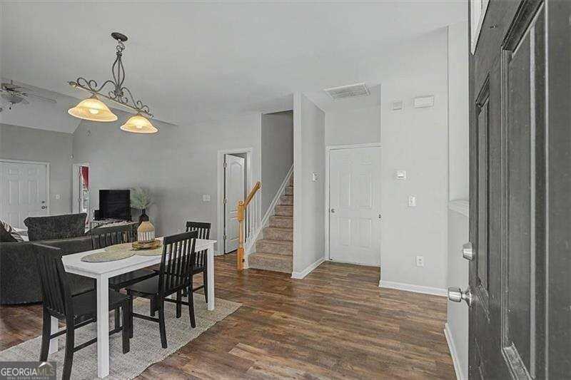 330 General Wheeler Dr Nw #3 - Photo 7 of 50