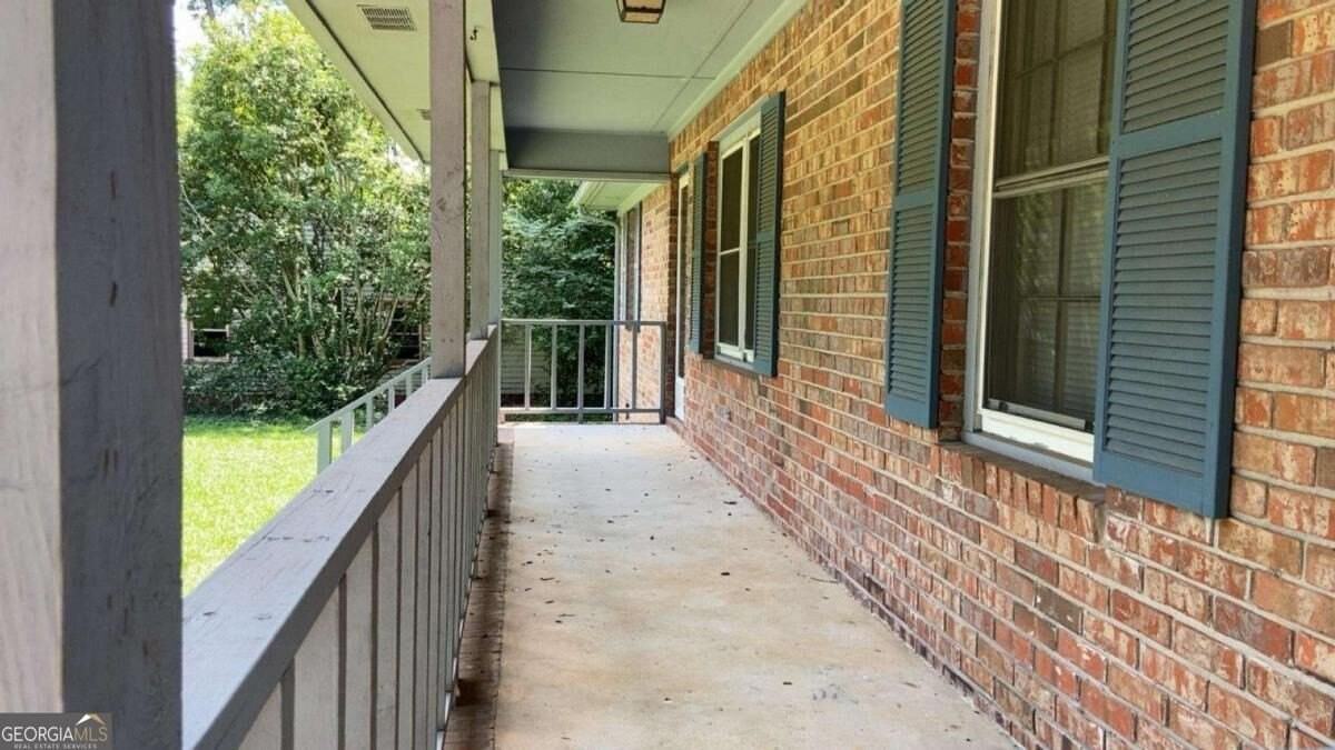 387 N Richardson St - Photo 3 of 14