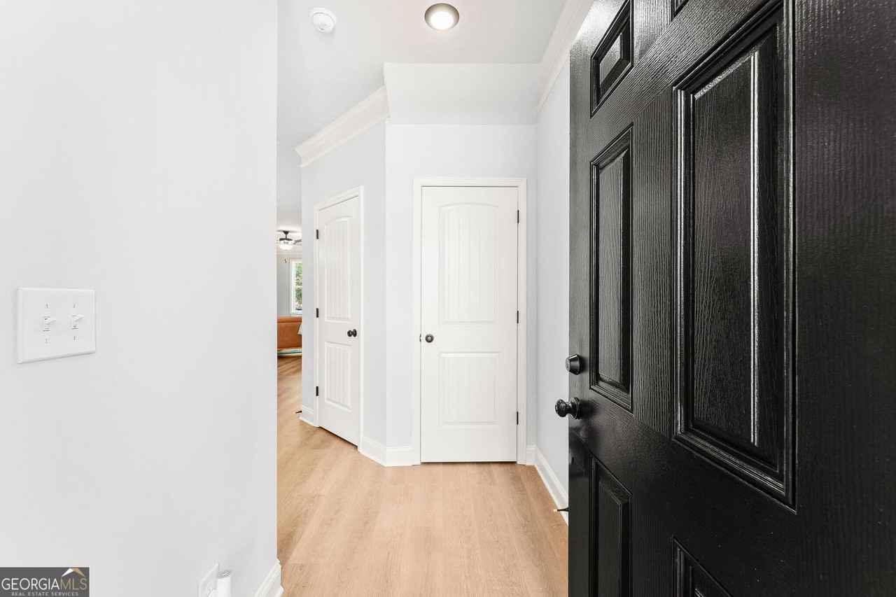 15 Crest Dr #1 - Photo 5 of 18