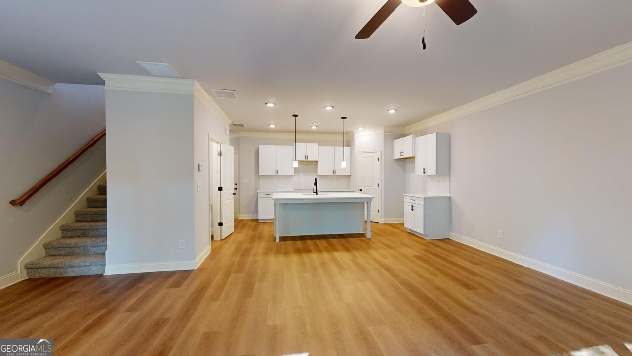15 Crest Dr #1 - Photo 7 of 18