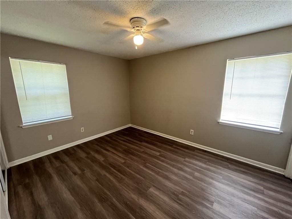 971 Delmar Dr - Photo 7 of 13
