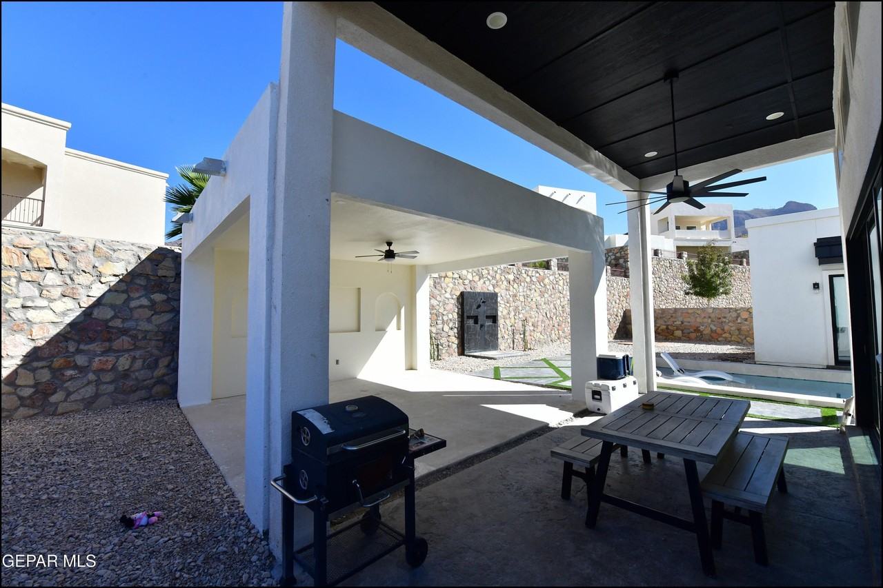 1294 Desert Sky Pl - Photo 3 of 41