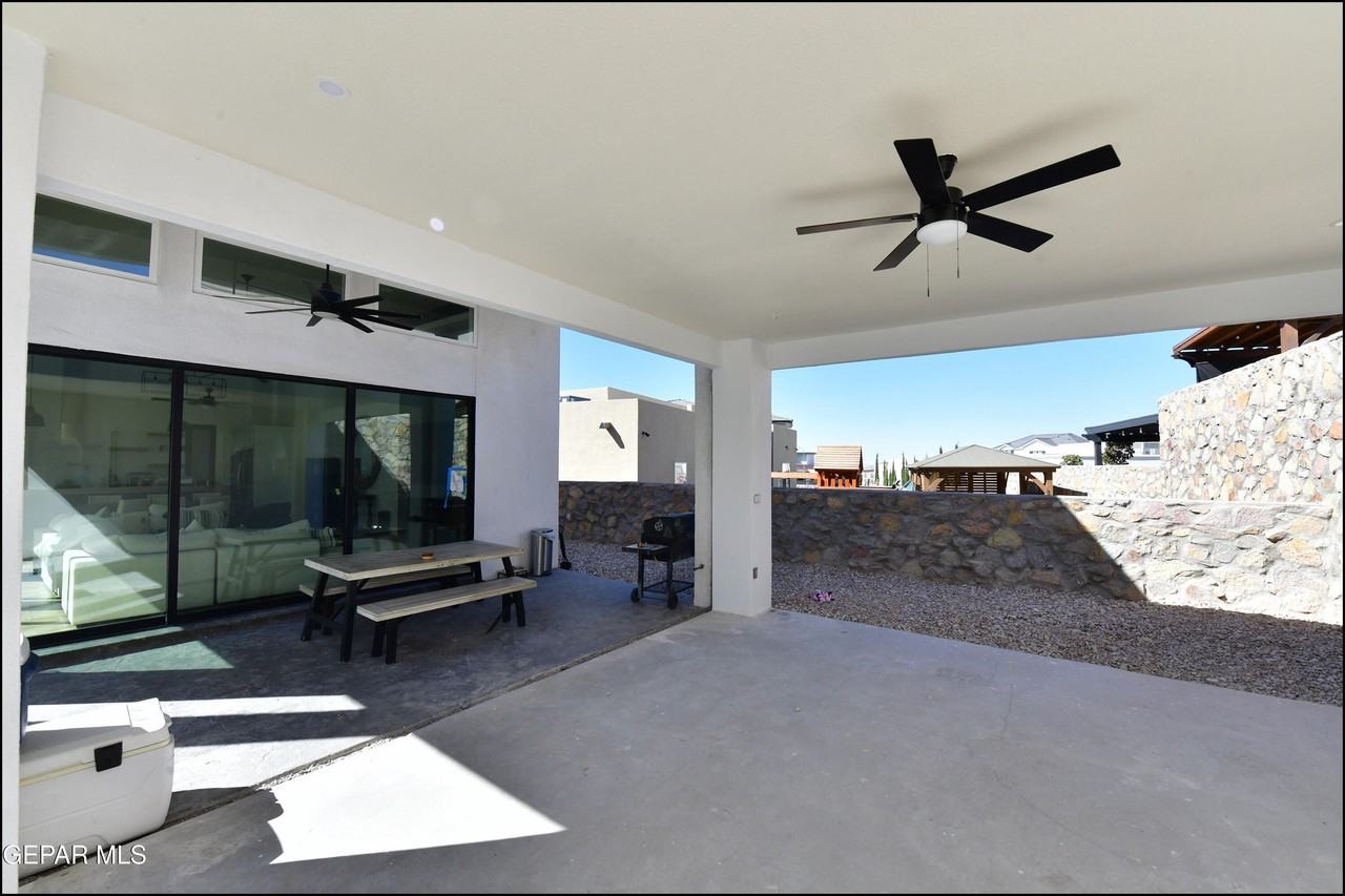1294 Desert Sky Pl - Photo 4 of 41
