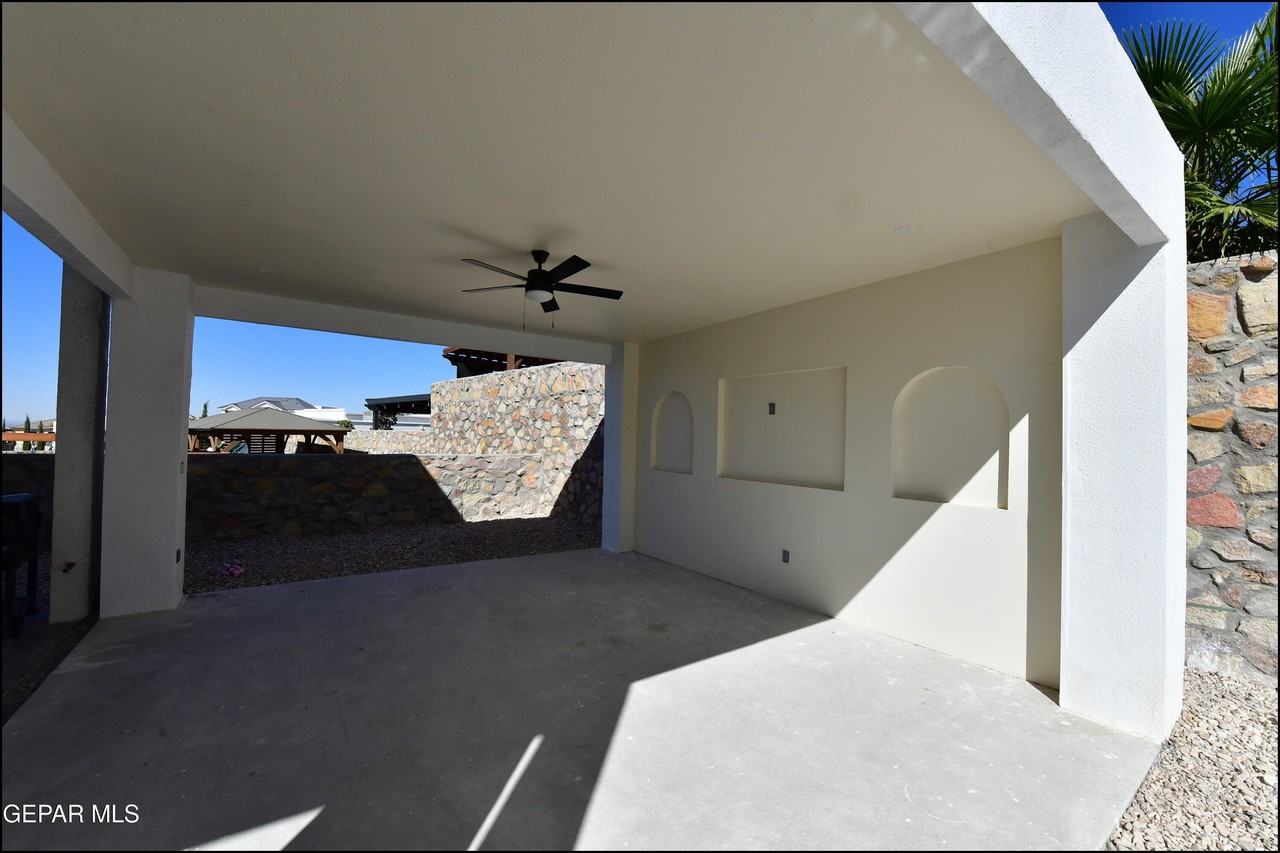 1294 Desert Sky Pl - Photo 5 of 41