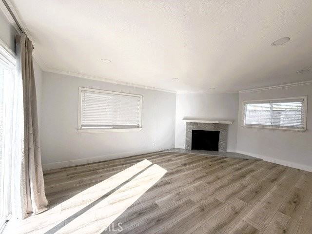 22287 Modina - Photo 3 of 8
