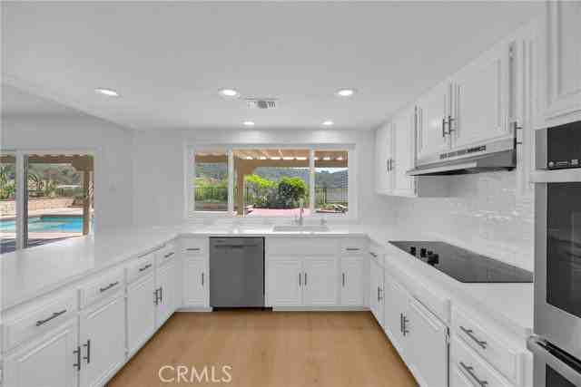 22086 Esplendor - Photo 5 of 8