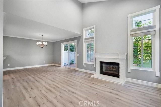 13595 Banyon Rd - Photo 4 of 7