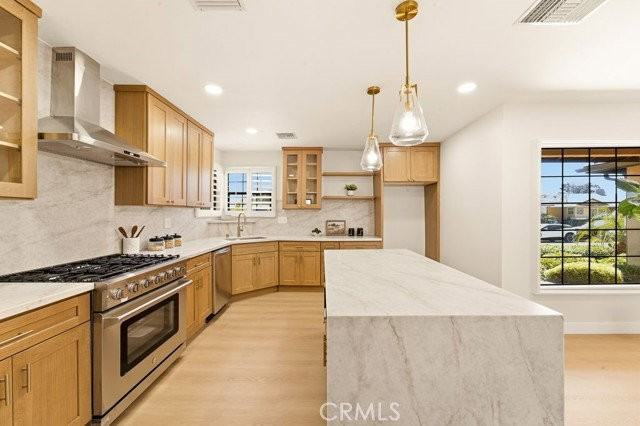 6313 Melvin Ave - Photo 2 of 8