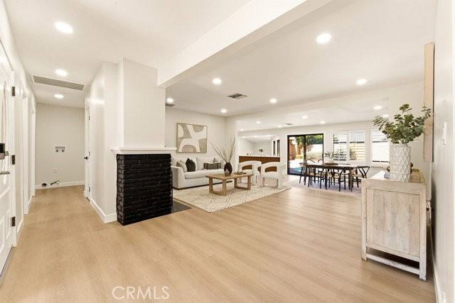 6313 Melvin Ave - Photo 6 of 8