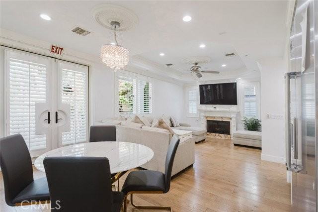 3057 N Naomi St - Photo 4 of 8