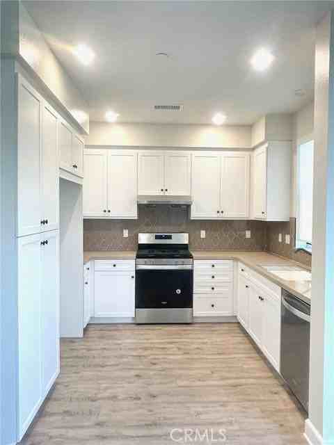 4013 N Highland Ct - Photo 5 of 8
