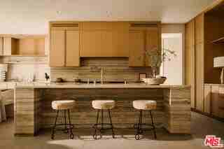 6111 Hargis St - Photo 3 of 8