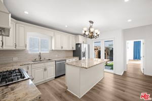 featured image of 426 S La Peer Dr