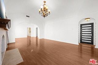 426 S La Peer Dr - Photo 7 of 8
