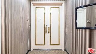 1220 Roxbury Dr #302 - Photo 4 of 7