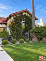 featured image of 439 N La Jolla Ave